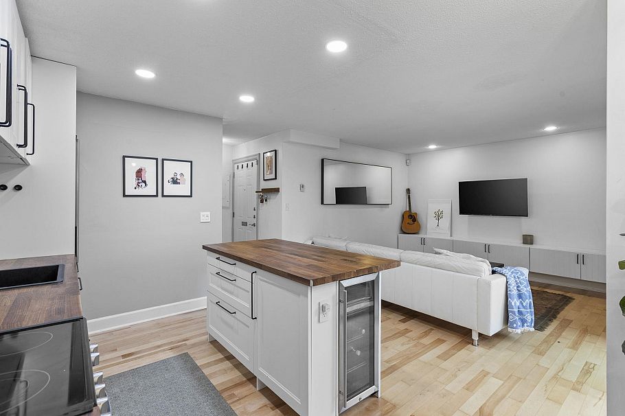 104 1045 W 8th Avenue Vancouver, BC - 10