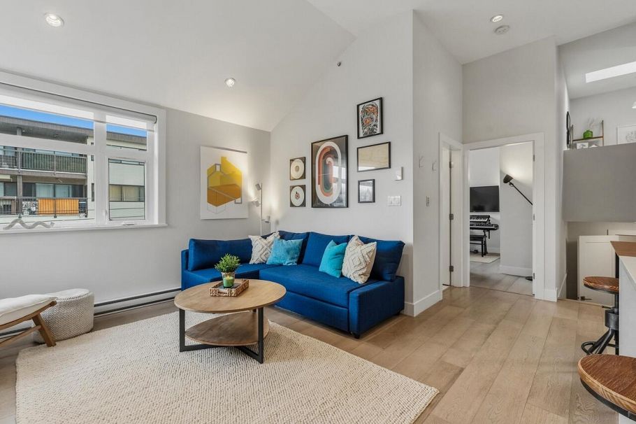 1681 Kitchener Street Vancouver, BC - 2