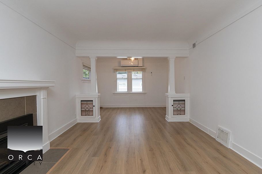 1250 KEITH ROAD, North Vancouver BC V7P 1Y8 North Vancouver, BC - 3