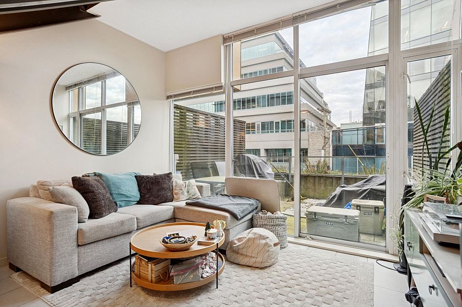 205 522 8th Avenue Vancouver, BC - 6