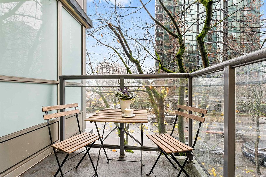 306 1328 W Pender Street Vancouver, BC - 23