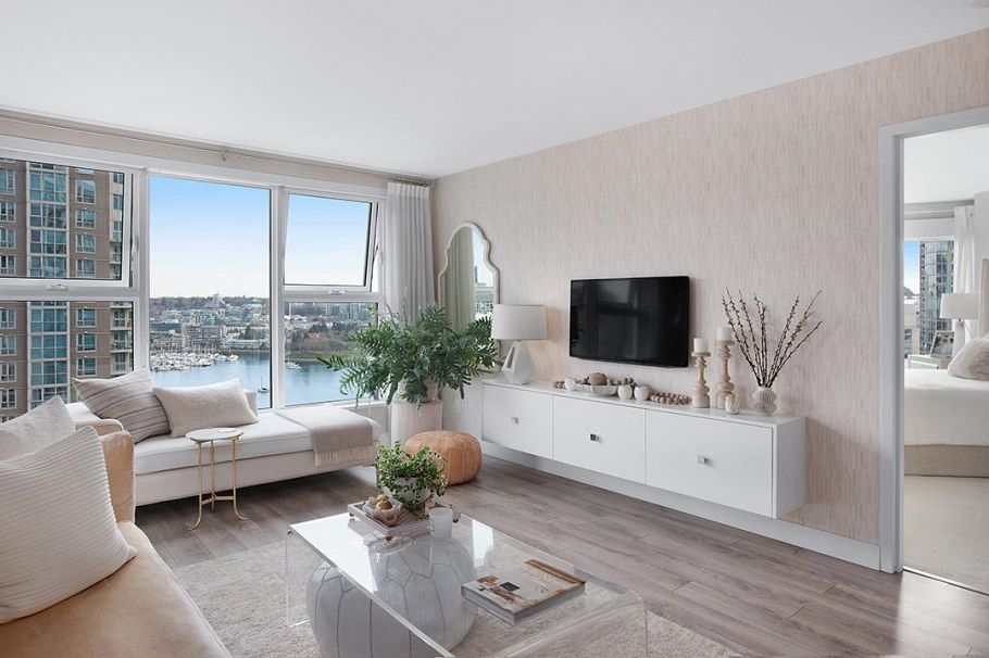 1903 1323 Homer Street Vancouver, BC - 1