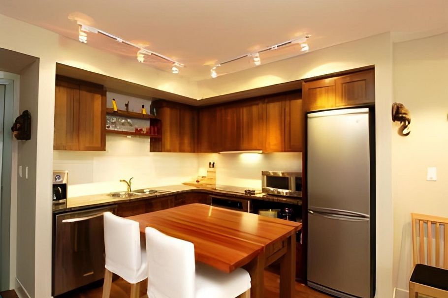 511 2268 W Broadway Vancouver, BC - 6