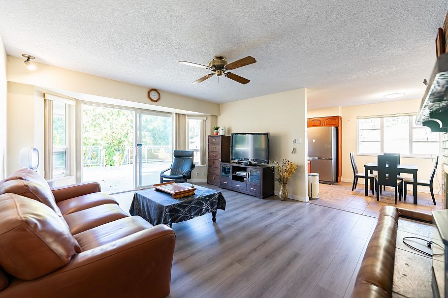 2075 Rufus Drive North Vancouver, BC - 19