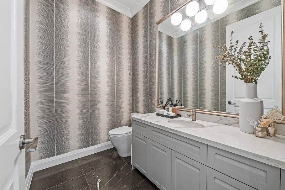 2867 W 44th Avenue Vancouver, BC - 16