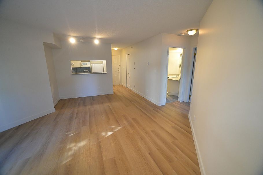 106 3455 Ascot Place Vancouver, BC - 4