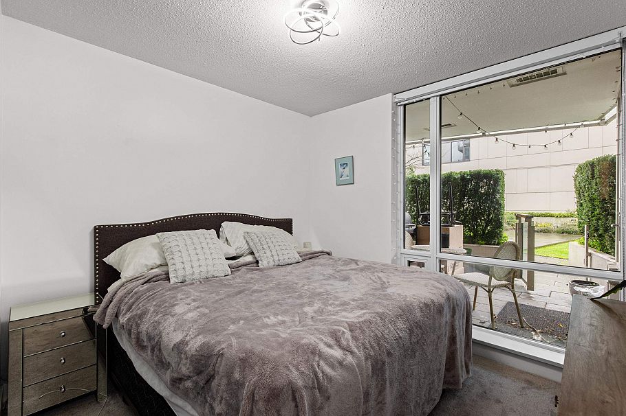 205 1550 Fern Street North Vancouver, BC - 13