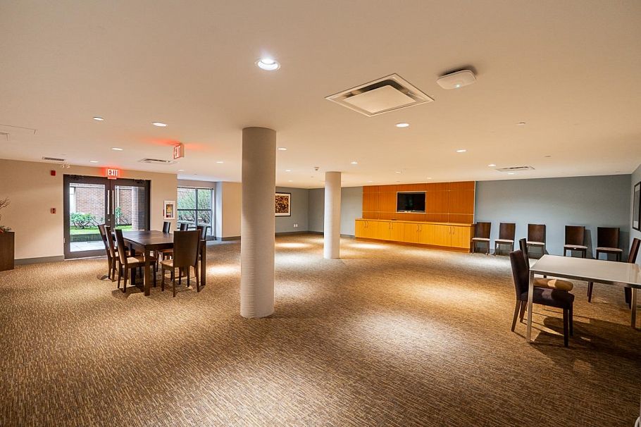 403 139 W 22nd Street North Vancouver, BC - 22