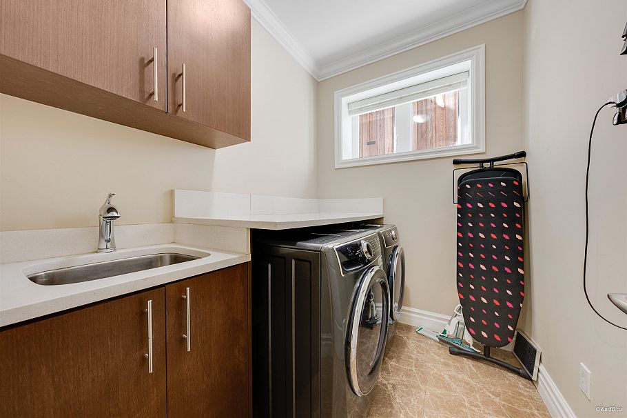 4042 W 20th Avenue Vancouver, BC - 31