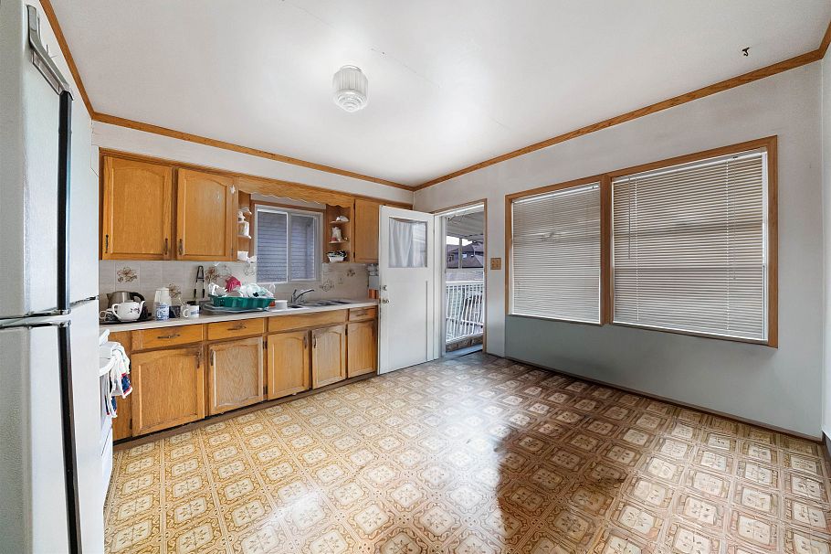 2616 Venables Street Vancouver, BC - 5