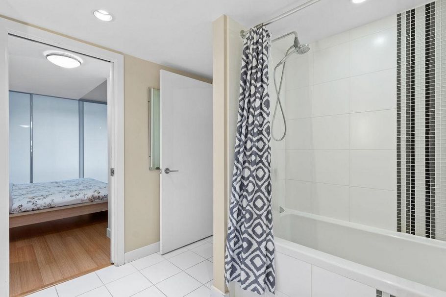 406 718 Main Street Vancouver, BC - 19