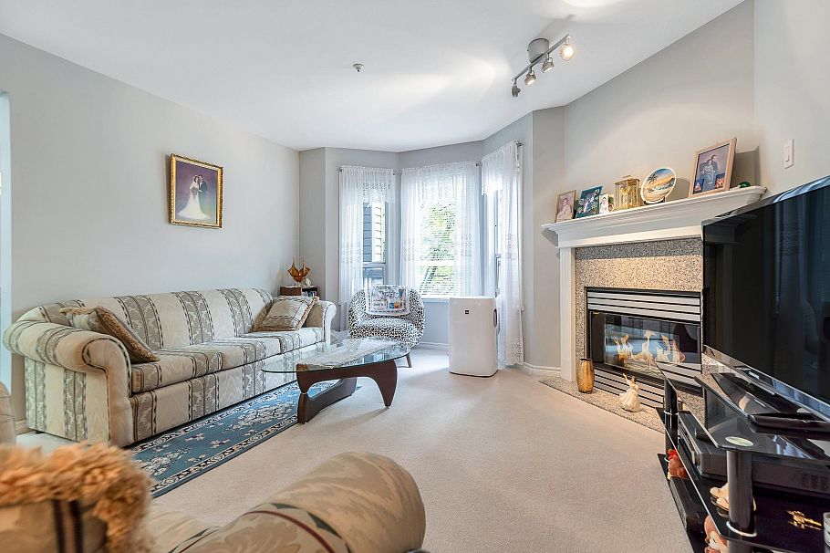 206 1150 Lynn Valley Road North Vancouver, BC - 22