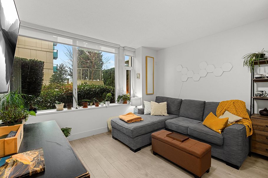 205 1550 Fern Street North Vancouver, BC - 11