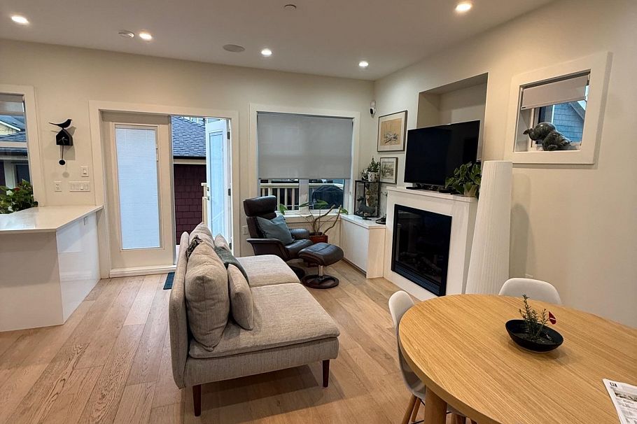 764 E 14th Avenue Vancouver, BC - 4