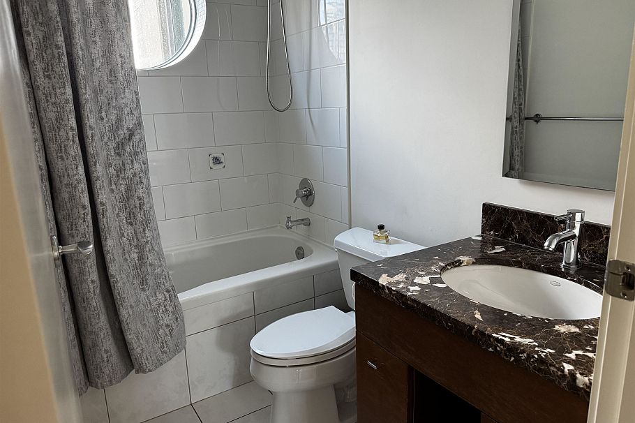 806 1005 Beach Avenue Vancouver, BC - 18