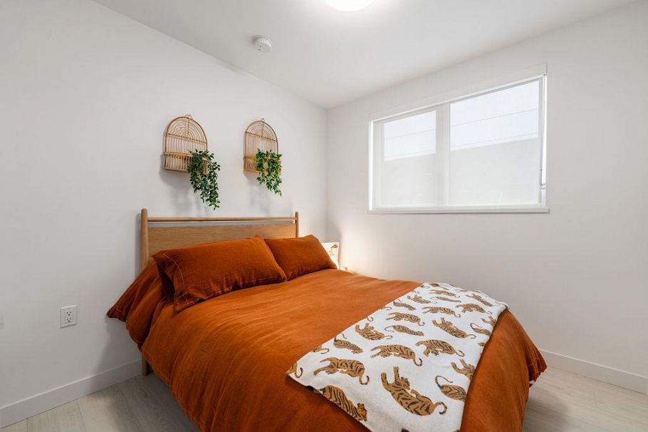 2425 Grant Street Vancouver, BC - 25