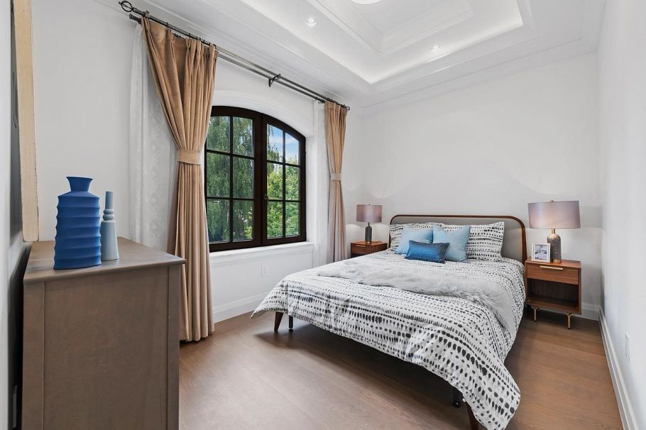 2867 W 44th Avenue Vancouver, BC - 21