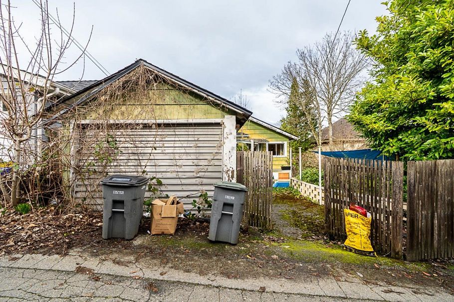 4534 W 5th Avenue Vancouver, BC - 30