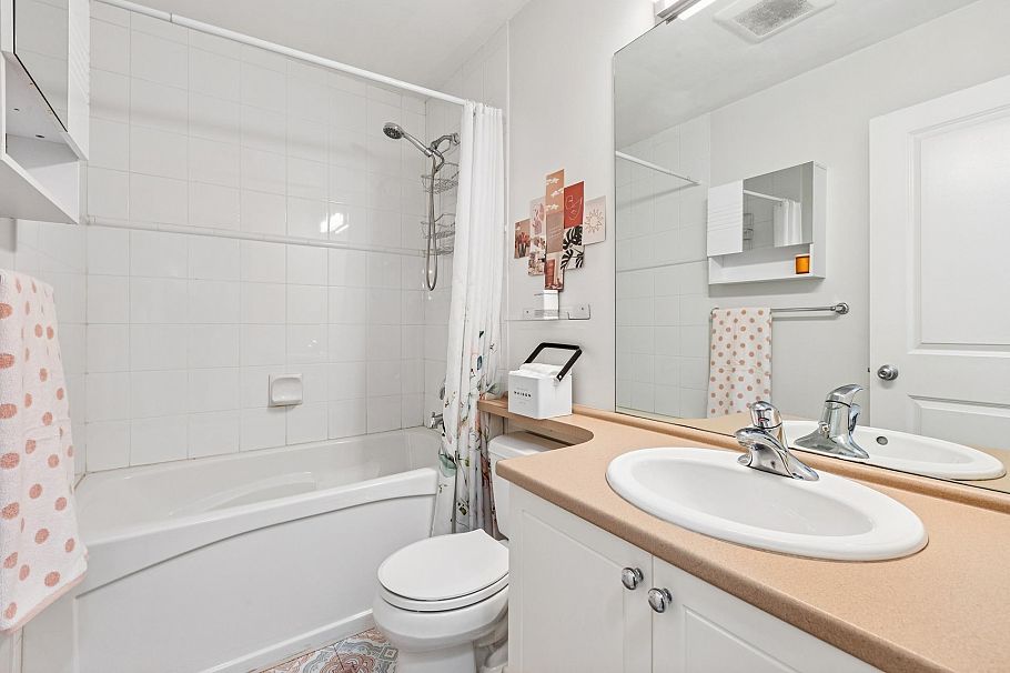 404 183 W 23rd Street North Vancouver, BC - 21