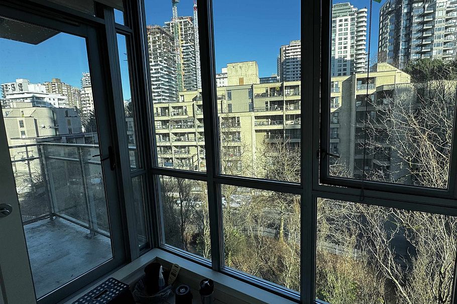 806 1005 Beach Avenue Vancouver, BC - 10