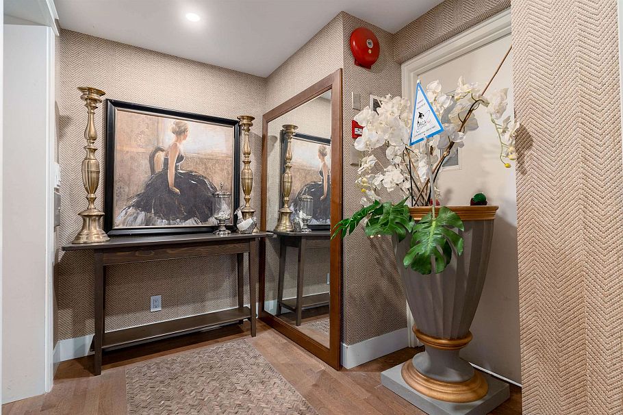 PH 1403 Beach Avenue Vancouver, BC - 16