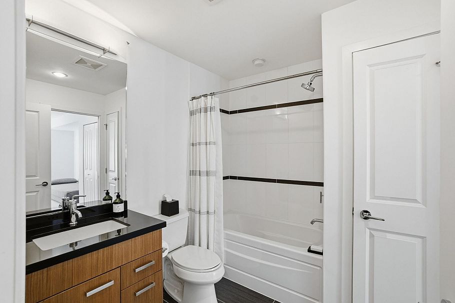 2761 Guelph Street Vancouver, BC - 18