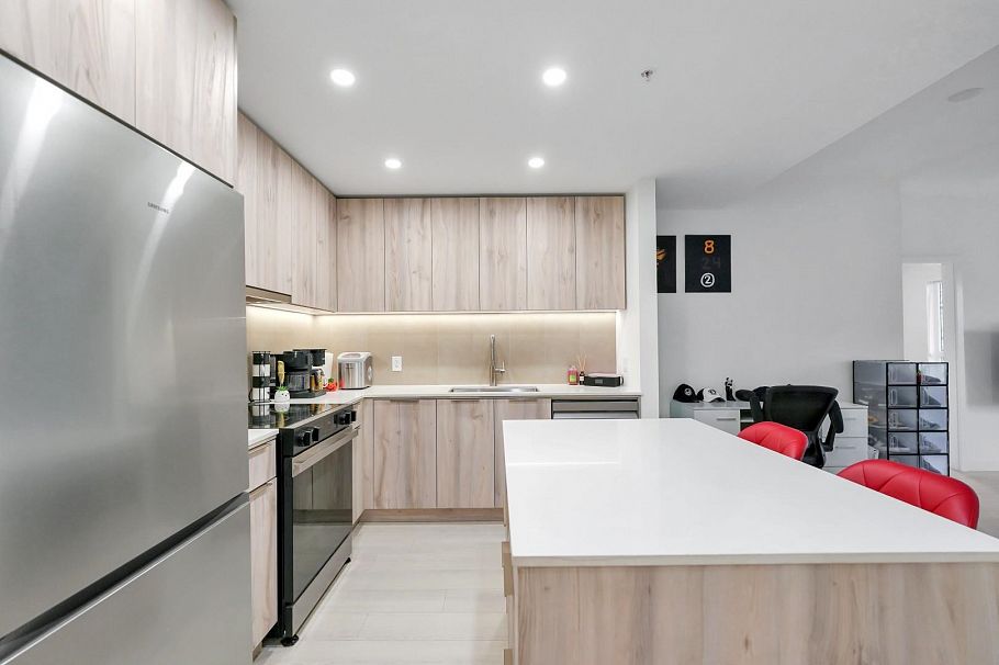 409 3596 Malsum Drive North Vancouver, BC - 7