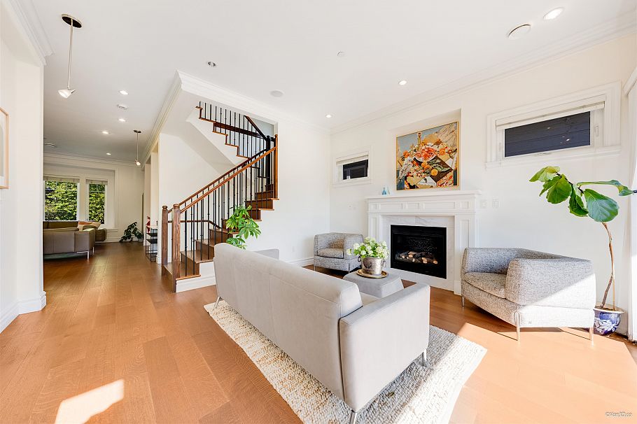 4042 W 20th Avenue Vancouver, BC - 8