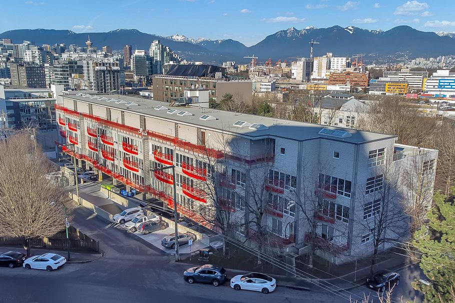 305 350 E 2nd Avenue Vancouver, BC - 35