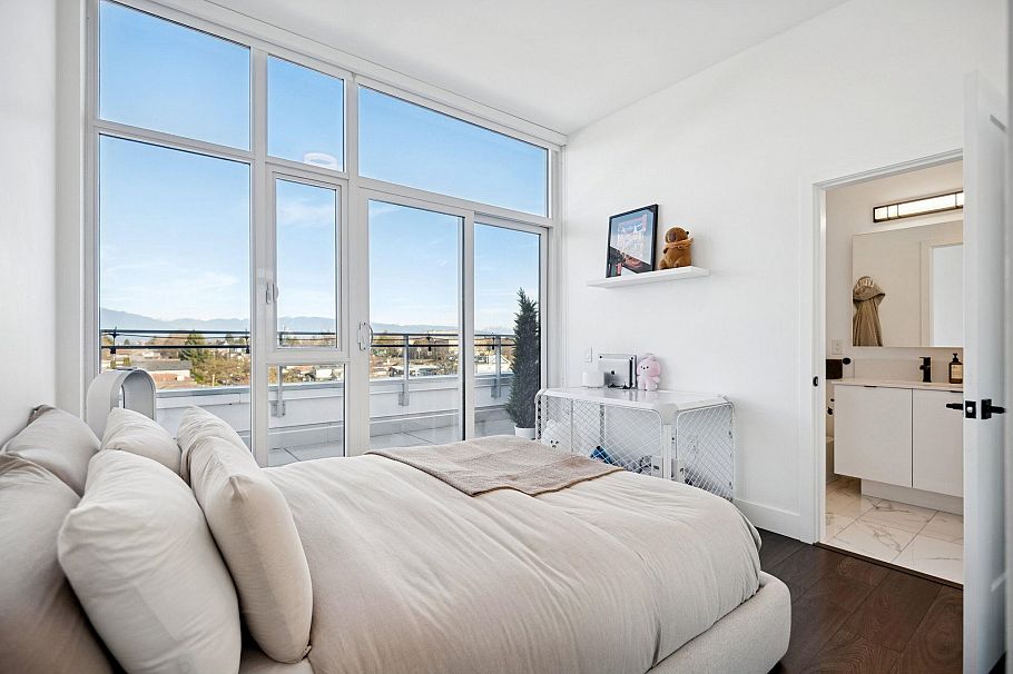 PH1 2455 Kingsway Vancouver, BC - 10