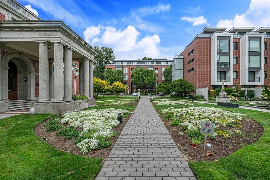 602 1561 W 57th Avenue Vancouver, BC - 40