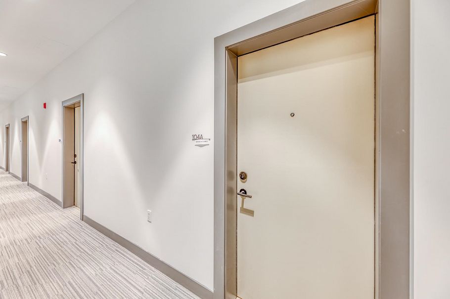 104/204 422 E 3rd Street North Vancouver, BC - 21