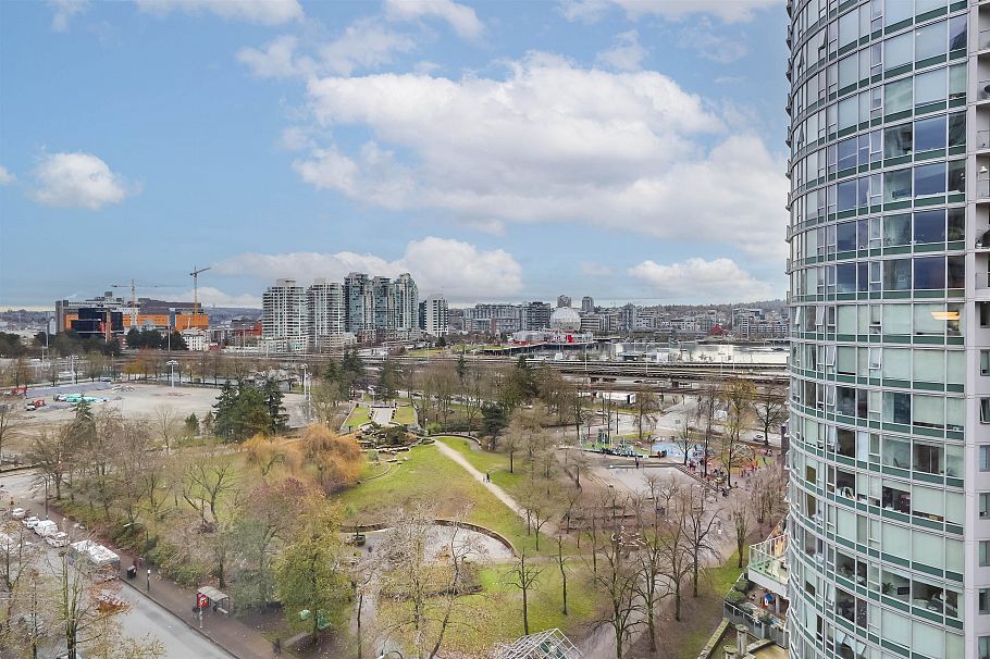 1209 63 Keefer Place Vancouver, BC - 21
