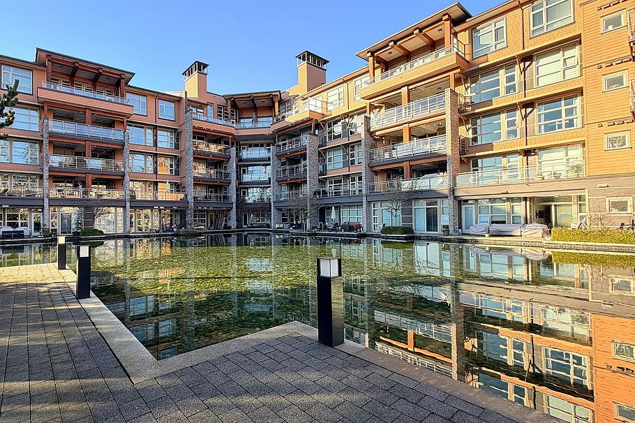 219 3606 Aldercrest Drive North Vancouver, BC - 17