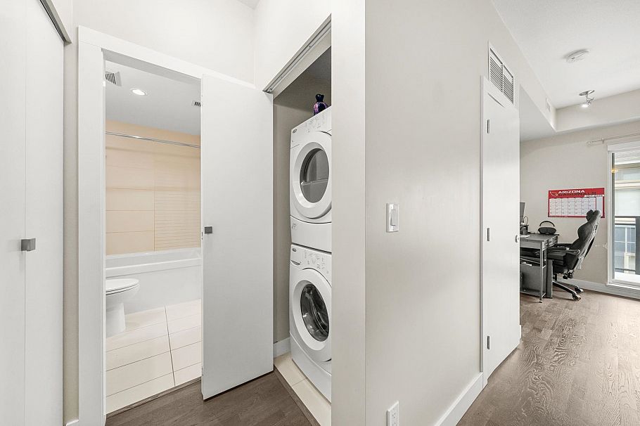 313 10155 River Drive Richmond, BC - 18