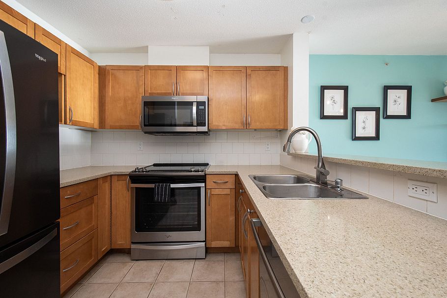 409 365 E 1st Street North Vancouver, BC - 11