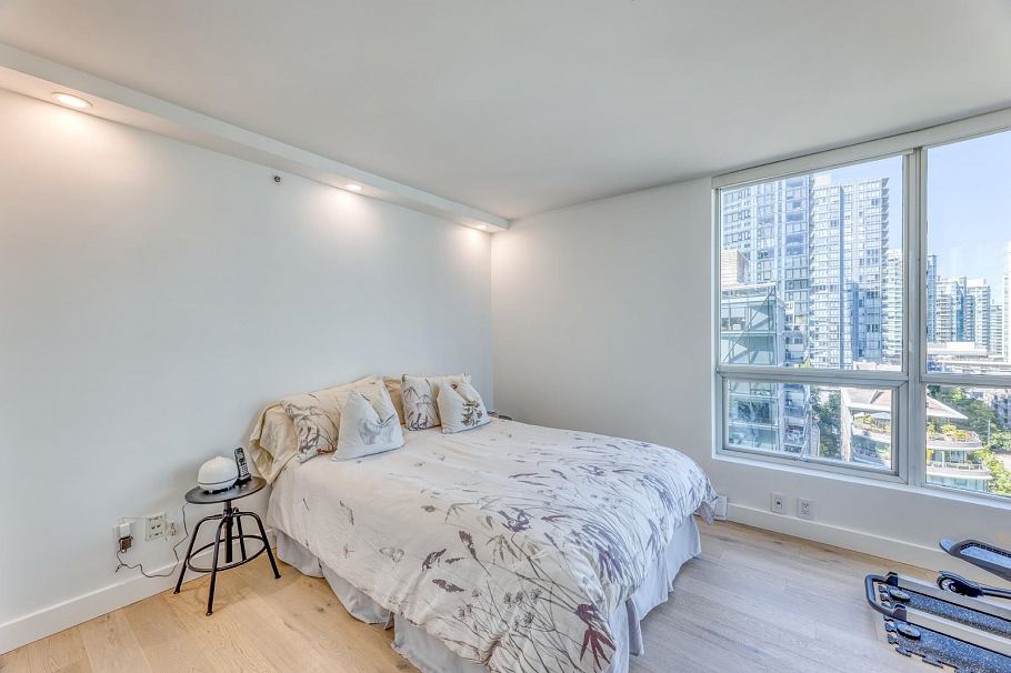 1001 588 Broughton Street Vancouver, BC - 17