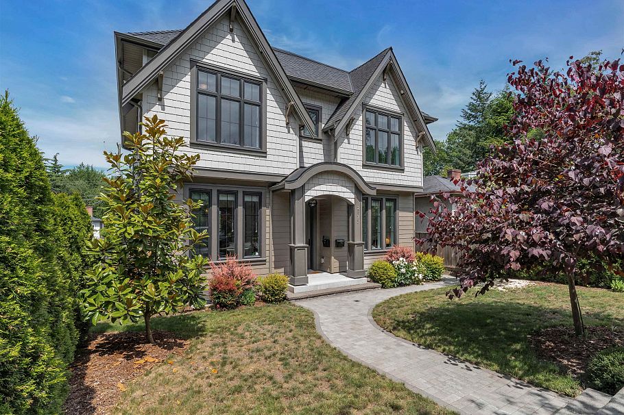 2177 E 20th Avenue Vancouver, BC - 1