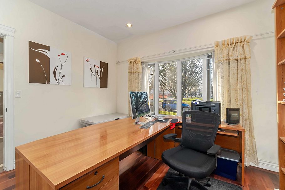 5396 Rhodes Street Vancouver, BC - 7