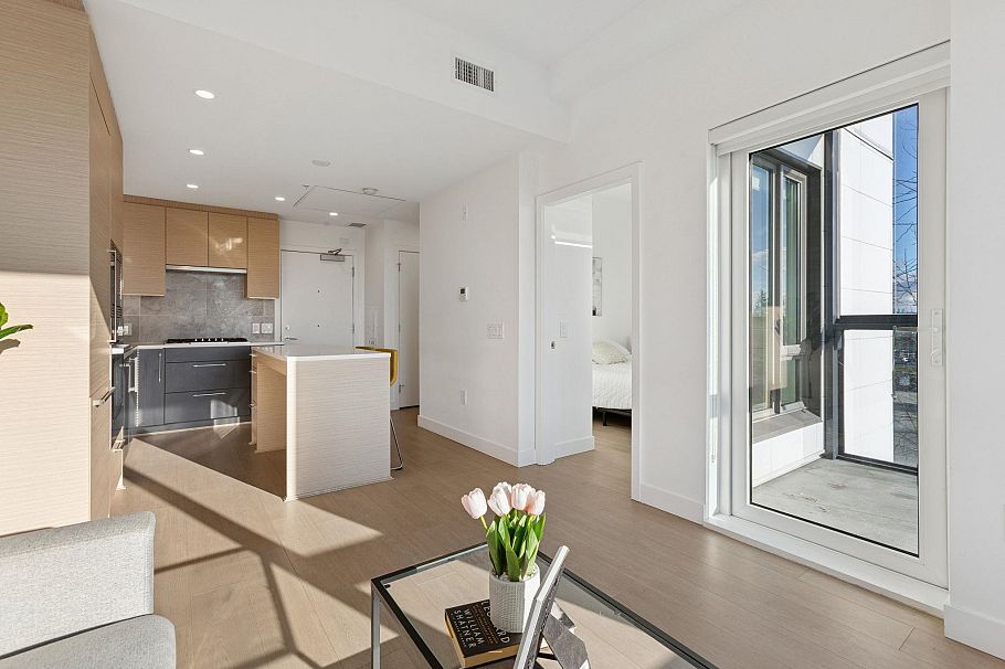 415 8888 Osler Street Vancouver, BC - 3