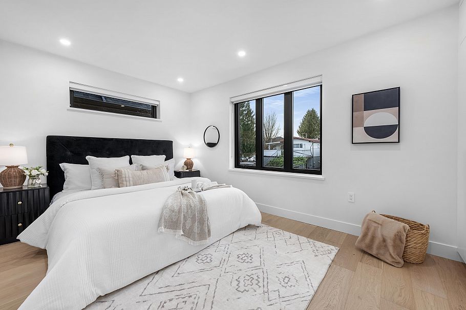 1 4885 Moss Street Vancouver, BC - 23