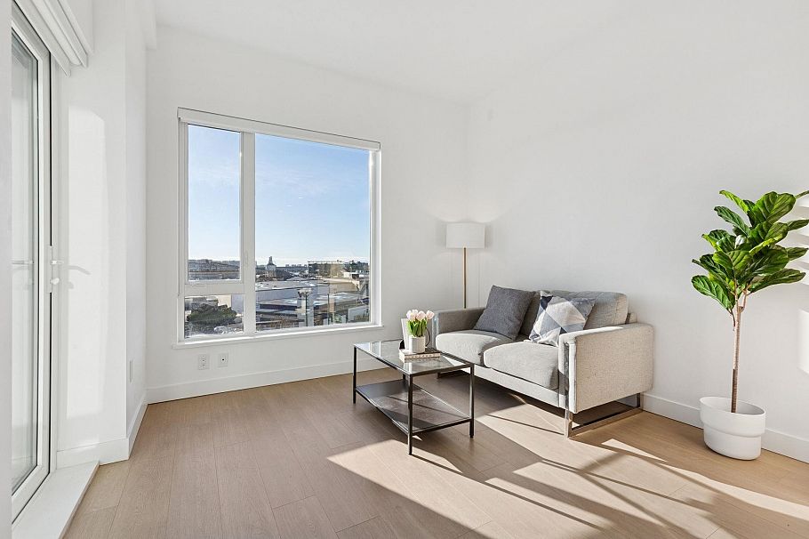 415 8888 Osler Street Vancouver, BC - 2