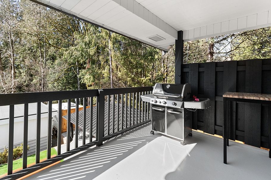 1955 Chesterfield Avenue North Vancouver, BC - 12