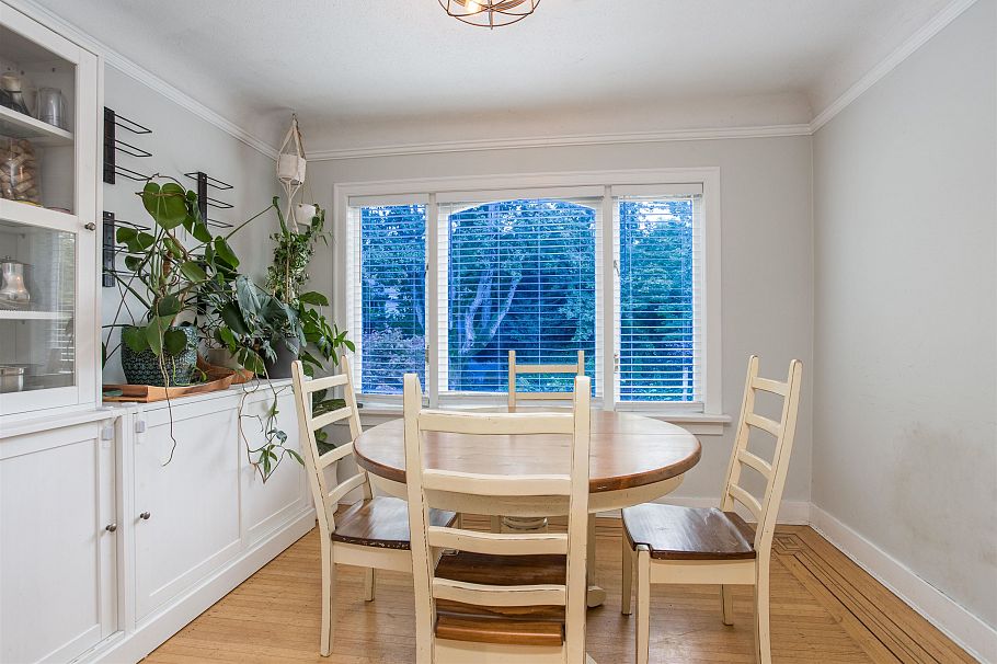 3566 W 11th Avenue Vancouver, BC - 6