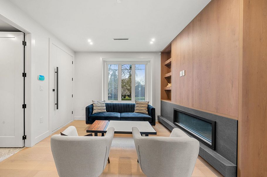 3483 Adanac Street Vancouver, BC - 1