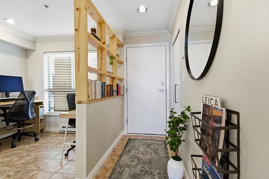 403 212 Lonsdale Avenue North Vancouver, BC - 2