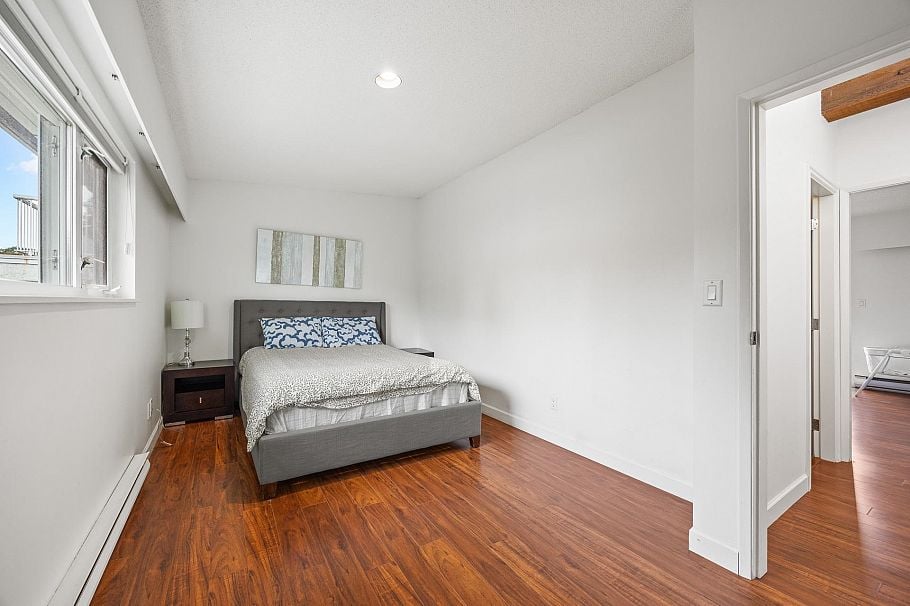 3276 W 21st Avenue Vancouver, BC - 28