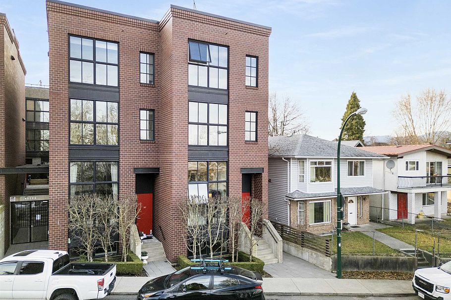 3429 Porter Street Vancouver, BC - 37
