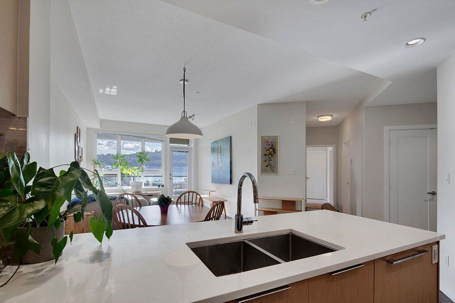 207 3825 Cates Landing Way North Vancouver, BC - 11