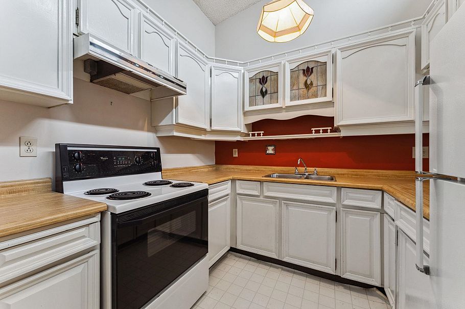 310 2416 West 3rd Avenue Vancouver, BC - 11